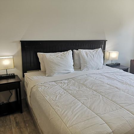 Almo Court Motel Cranbrook Eksteriør bilde